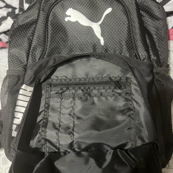 PUMA BLACK CONTENDER 3.0 BACKPACK NWOT - Picture 4 of 8